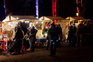 Weihnachtsmarkt unter Eichen, Frohnsdorf