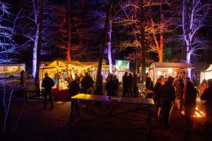 Weihnachtsmarkt unter Eichen, Frohnsdorf