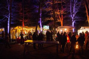 Weihnachtsmarkt unter Eichen, Frohnsdorf