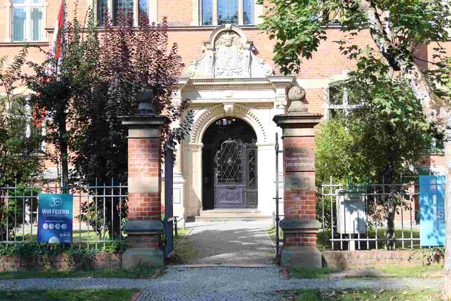 landkreis potsdam mittelmark, niemöller straße, papendorfer weg, feuerwehr bad belzig, apm, rettungsdienst, regio bus,kreismusikschule engelbert humperdinck, schulmuseum reckahn,