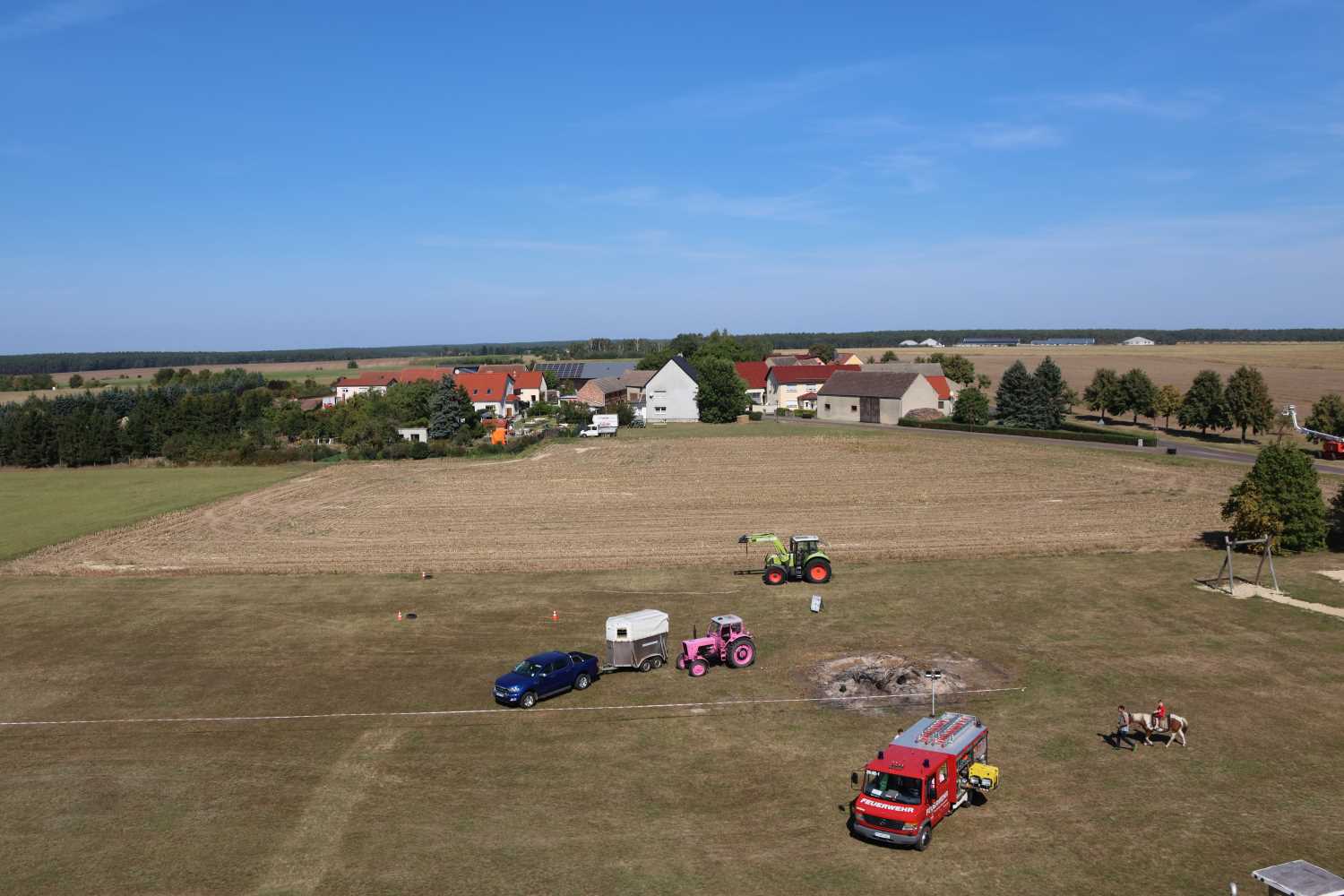 48 stunden fläming,schlamau,benken,reetz,nähgruppe benken,treckertreffen,dorffest schlamau,salon gras fressen