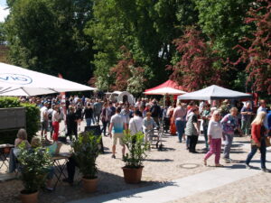 blumenmarkt,wiesenburg,kirche wiesenburg,mals scheune,grundschule am schlosspark,bläserklassen,park wiesenburg