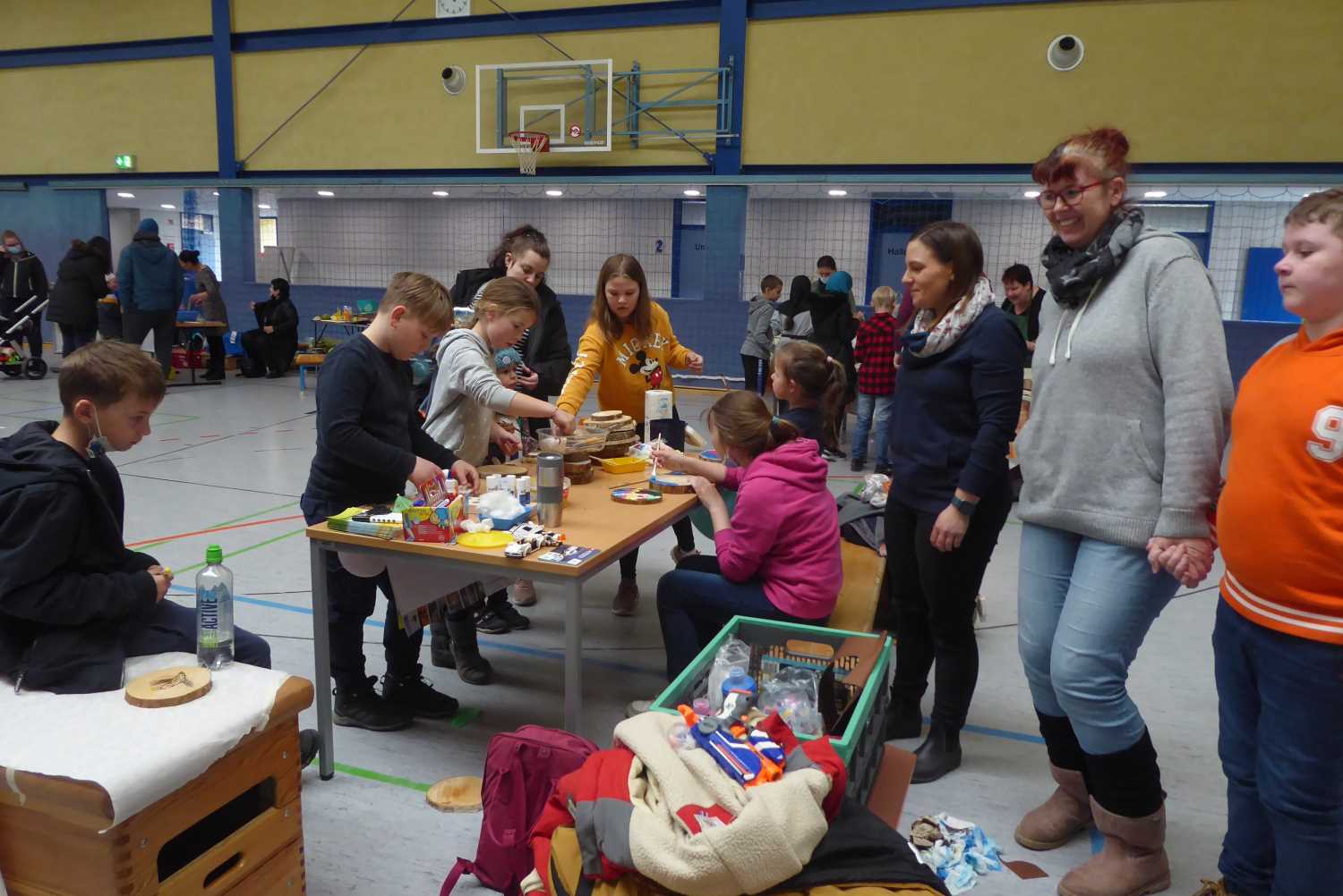 baby- und kinderflohmarkt,wiesenburg,sporthalle wiesenburg,familienzentrum weiesenburg