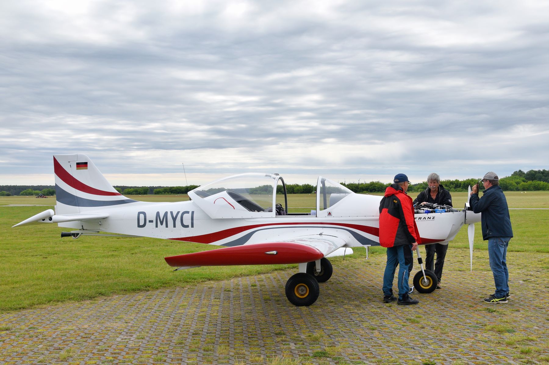 Salzmann Cup, Lüsse
