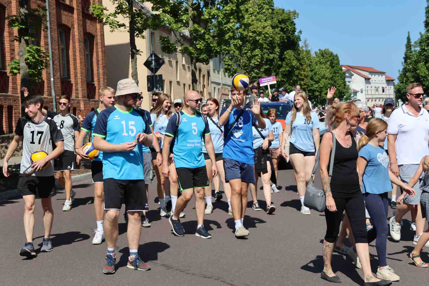altstadtsommer, bad belzig, umzug