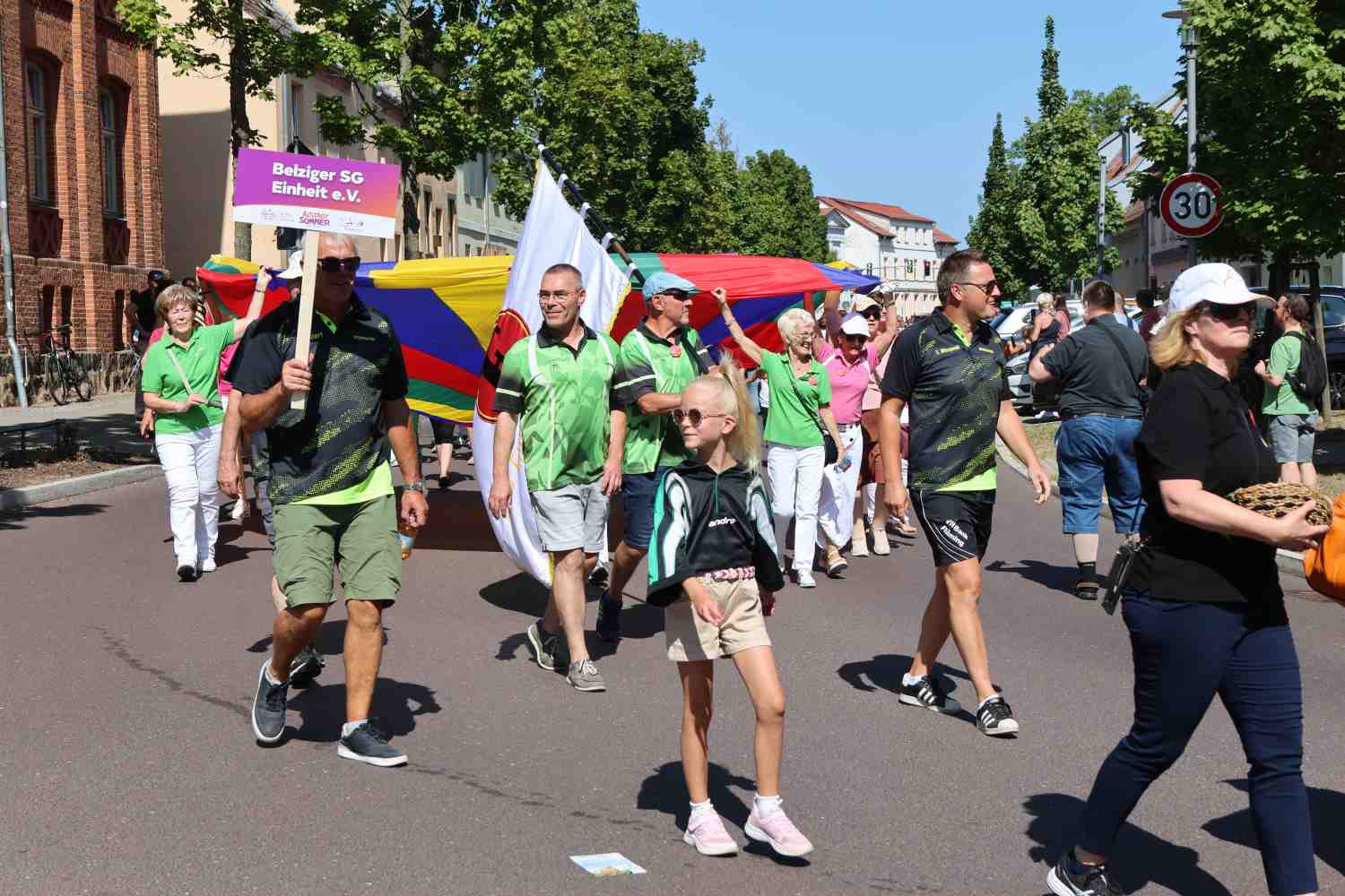 altstadtsommer, bad belzig, umzug