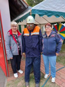 strohpuppen,reppinichen,feuerwehr reppinichen
