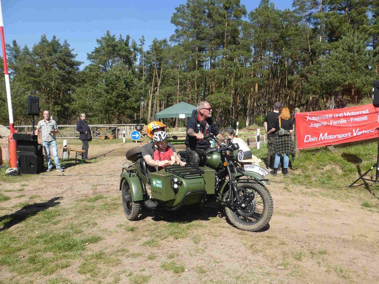 ostern,reetz, feuerwehr reetz,dorfverein pro reetz,msc burg eisenhard,mühlenberg,kita zwergenland