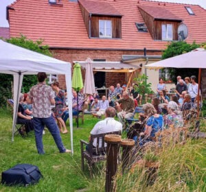 alte schule wiesenburg, iris seraphin,glastage wiesenburg