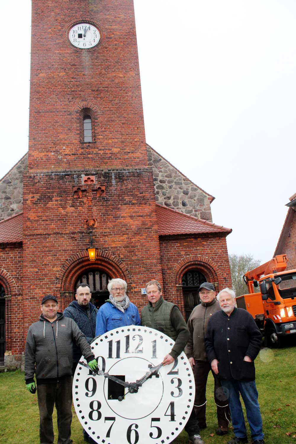 Kirchturmuhr, Buckau