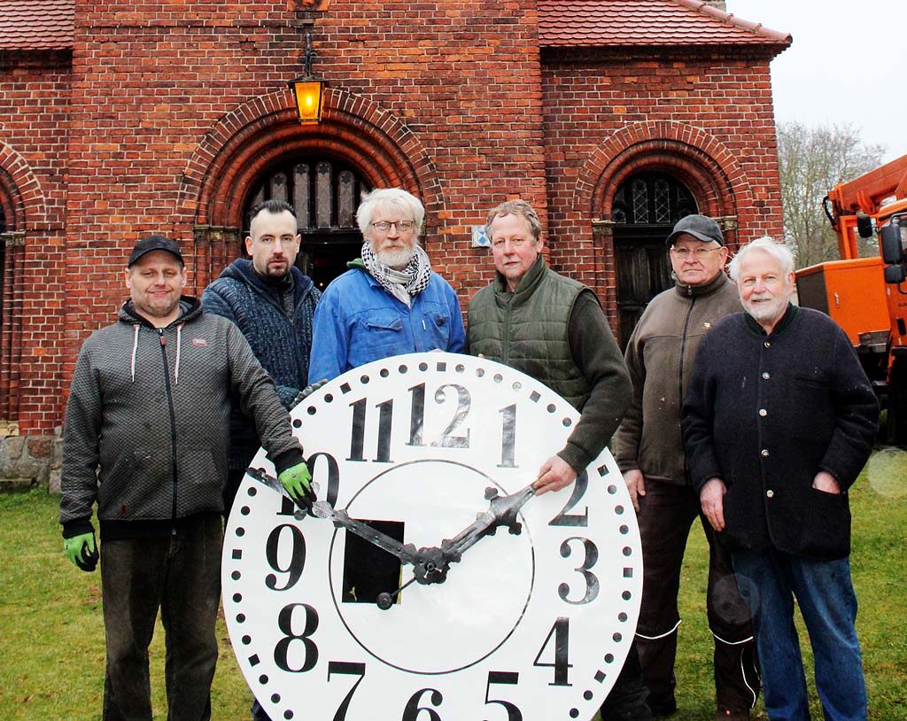 Kirchturmuhr, Buckau