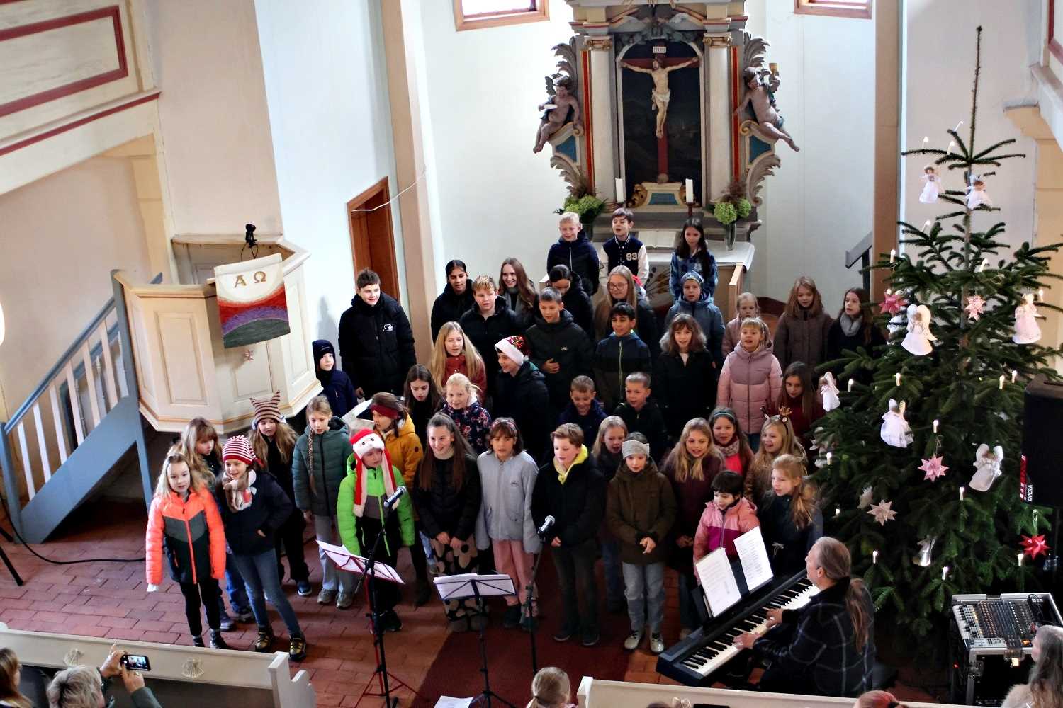 kleine grundschule Dippmannsdorf,kirche dippmannsdorf