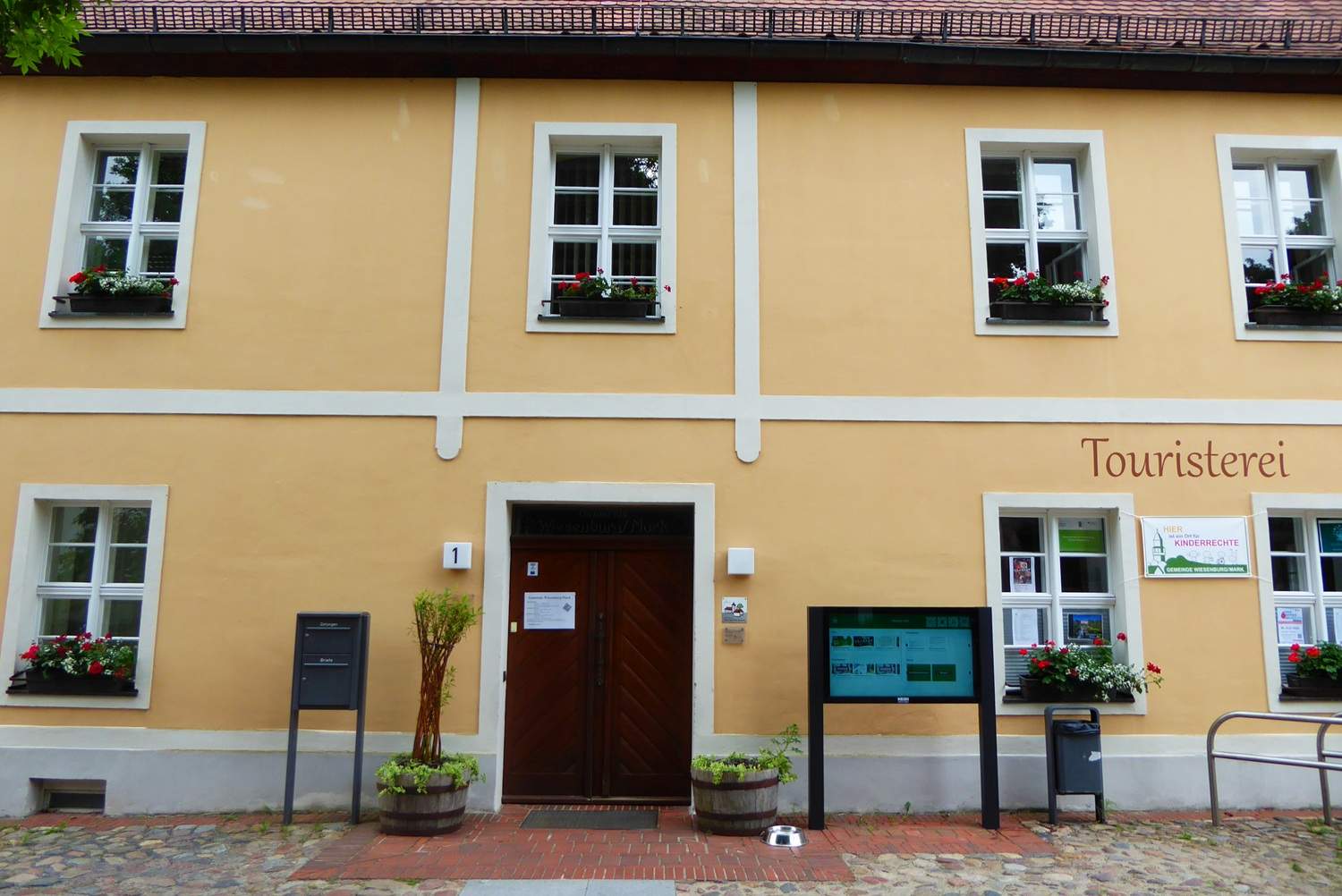 Rathaus Wiesenburg, hauptausschuss wiesenburg, bauhof wiesenburg, exile media hub, gewerbegebiet wiesenburg,