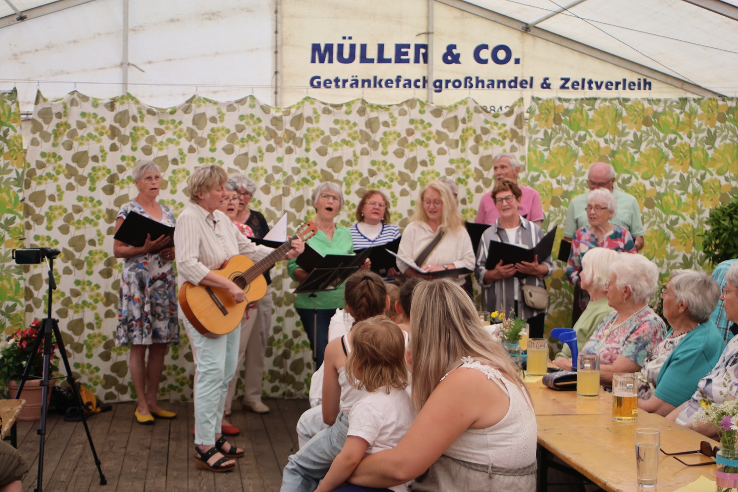 dorffest reppinichen,landgut reppinichen,gemeinde wiesenburg/mark,reetzer singegruppe,dorftrödel reppinichen